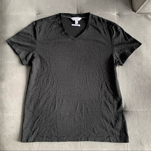 3 For $20 CALVIN KLEIN Liquid Touch Body Fit T-Shirt - Picture 1 of 5